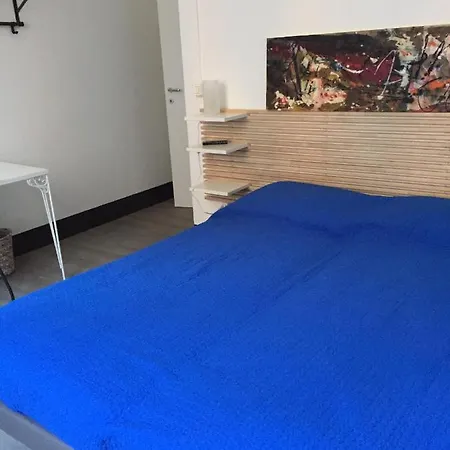 21 לינה וארוחת בוקר בולוניה