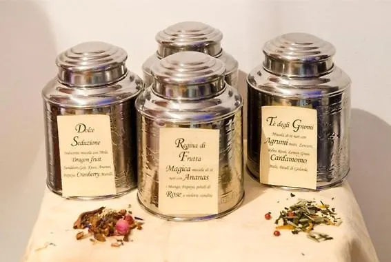 Bed & Breakfast 21 *