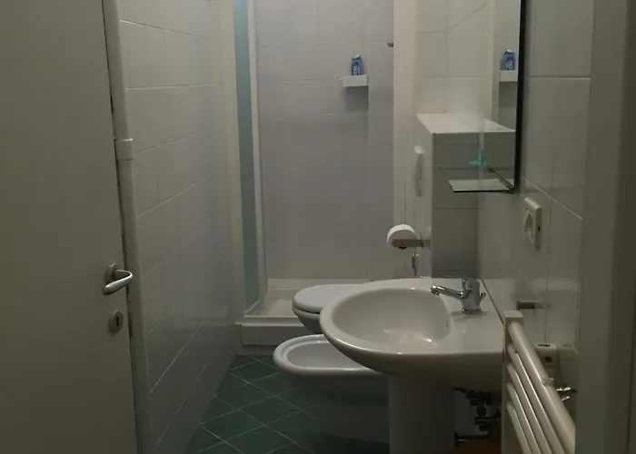 21 Bed & Breakfast *