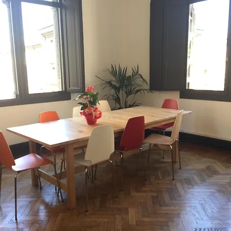 21 Bed and breakfast *